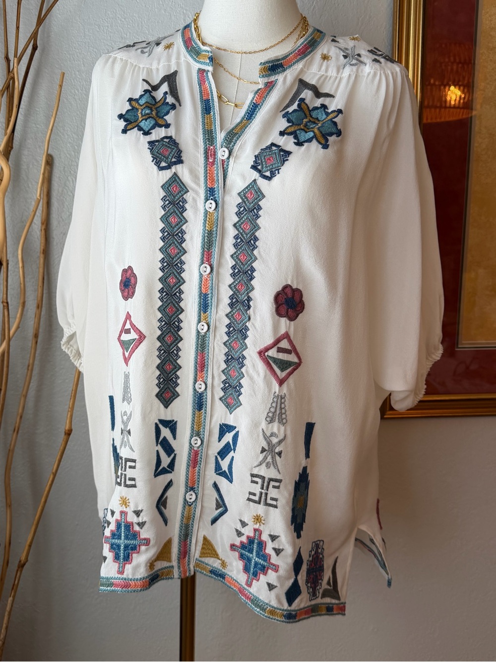 MWT Johnny Was Jacinta White Button-Down Blouse with Multicolor Embroidery Sm